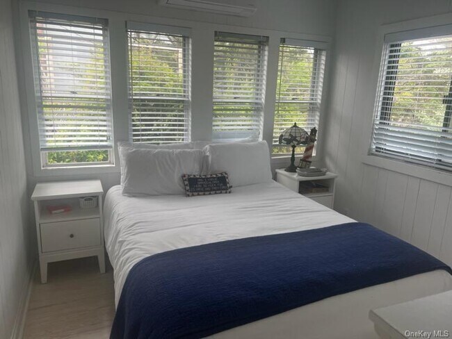 Foto del edificio - 57 Juniper Ave