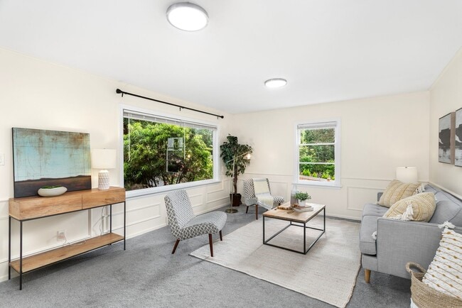 Building Photo - Beautiful Medina Rental | 3 Bed, 2 Bath, Detached Garage