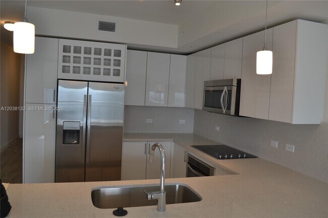 Foto del edificio - 999 SW 1st Ave