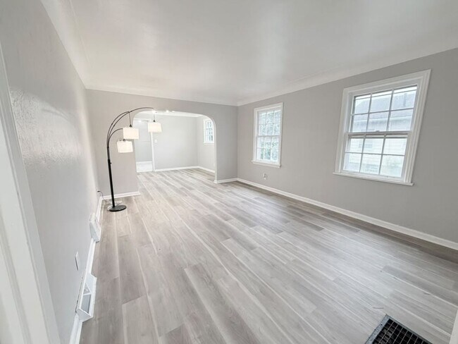 Foto del edificio - 3342 Elm St