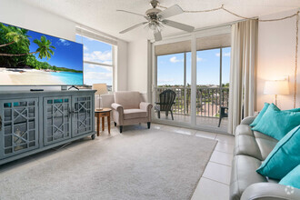 Building Photo - 5500 Bonita Beach Rd SW