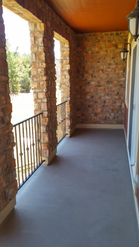 Building Photo - 9398 Loggia St