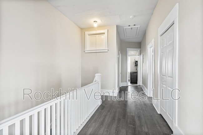 Building Photo - 508 W 42nd St