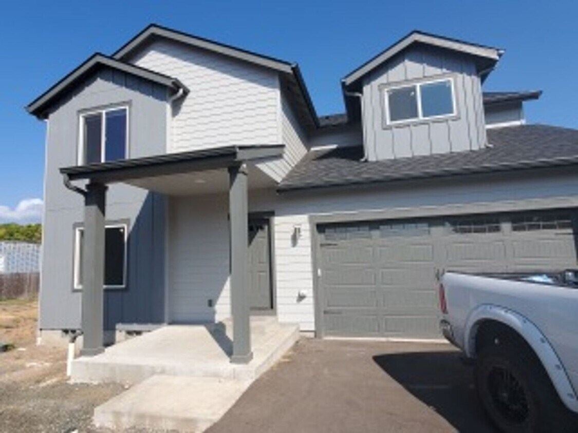 Primary Photo - 6 bedroom home close to OSU