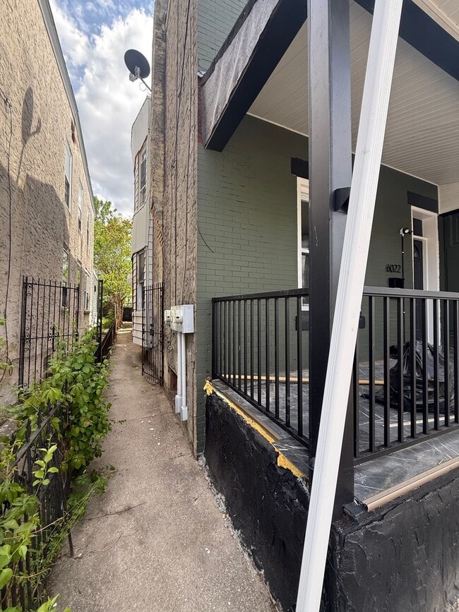 Photo - 6022 Pine St Apartment