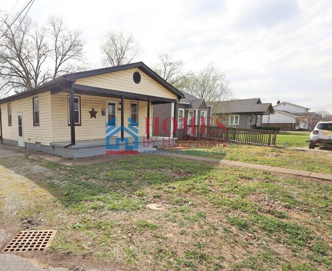 Foto del edificio - Two Bedroom House | Move In Ready!