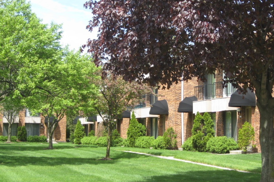 Foto principal - Mackenzie Village Apartments