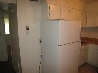 Kitchen - Country Park Village Apartments