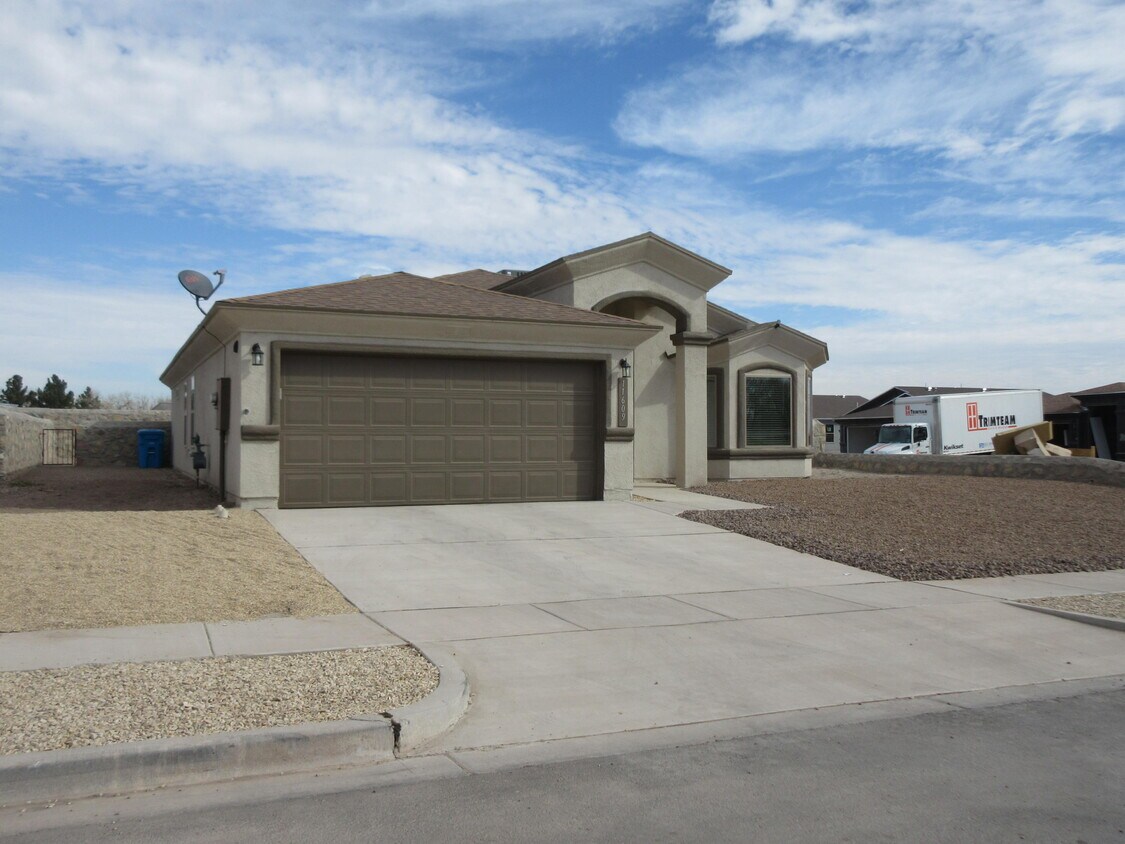 11609 Norman Montion Dr, Socorro, TX 79927 House Rental in Socorro, TX