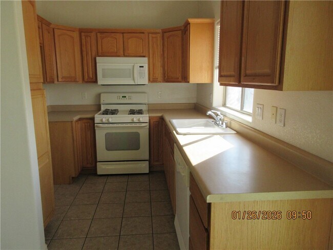 Foto del edificio - 2704 Louise Ave