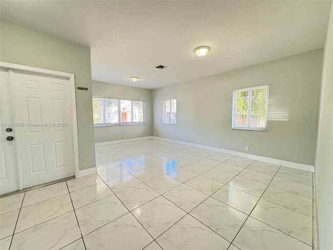 Building Photo - 249 NW 8th Ave