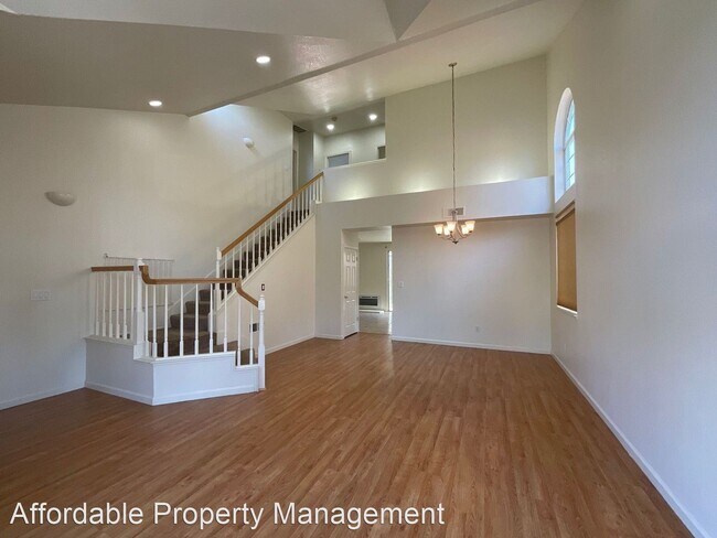 Building Photo - 4 br, 3 bath House - 34311 Eucalyptus Terrace