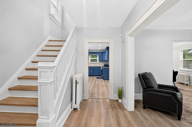 Foto del edificio - 639 Walsh Ave