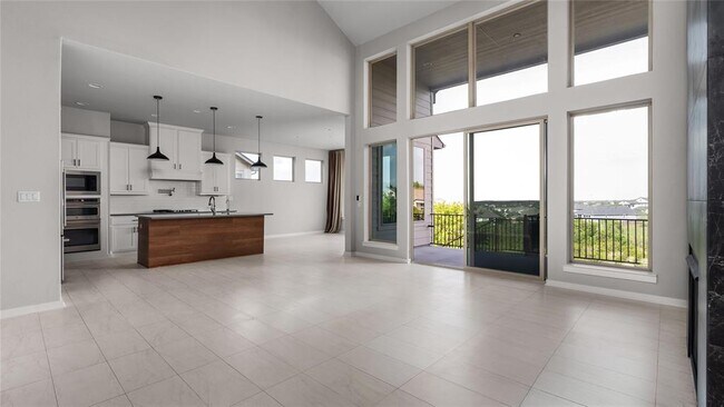 Foto del edificio - 595 Dayridge Dr