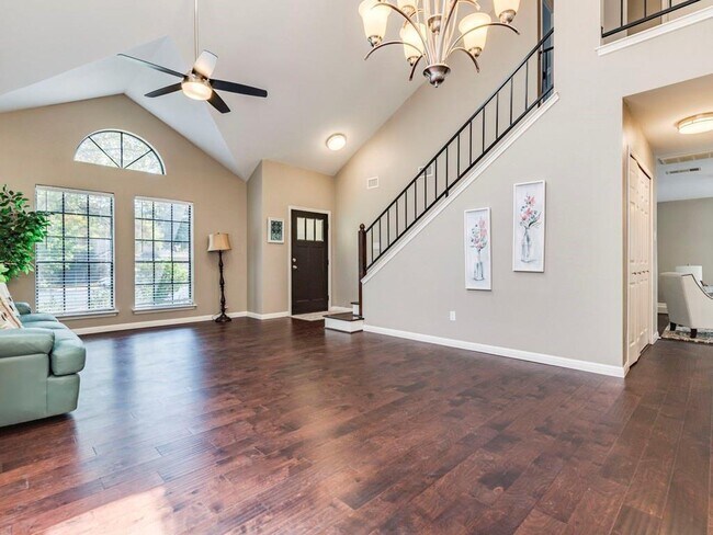 Building Photo - 12328 Thompkins Dr