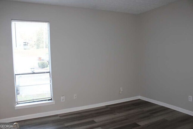 Foto del edificio - 1010 Mariners Ct