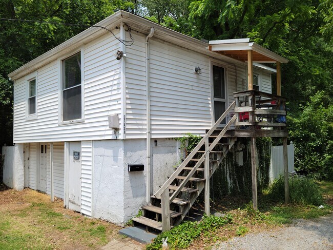 Pre-Wired for Cable - 2152 Highland St