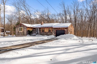 Building Photo - 17 Champlain Dr