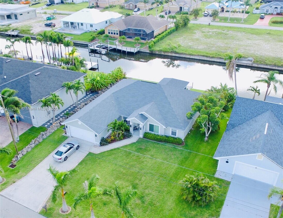 3829 SW 17th Pl, Cape Coral, FL 33914 House for Rent in Cape Coral