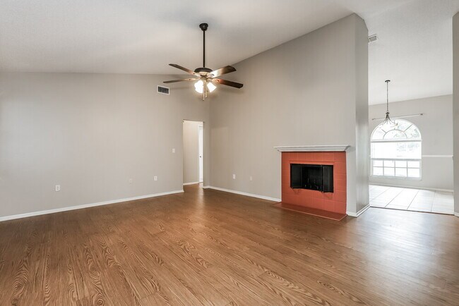 Foto del edificio - 3839 Marquise Ln
