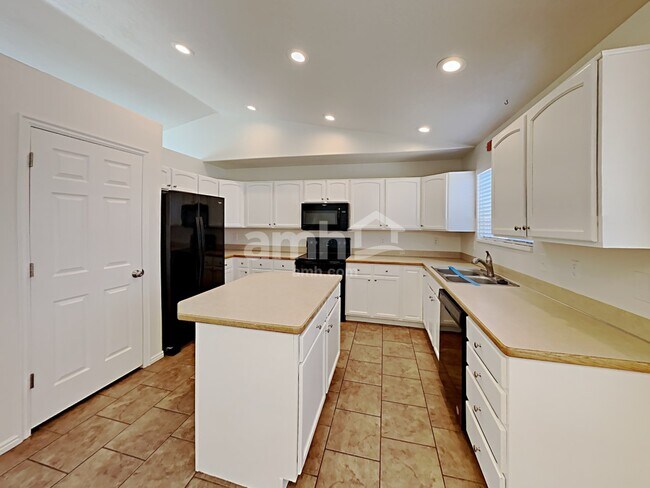 Foto del edificio - 435 S 120 W