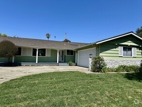 Building Photo - 1633 Honfleur Dr
