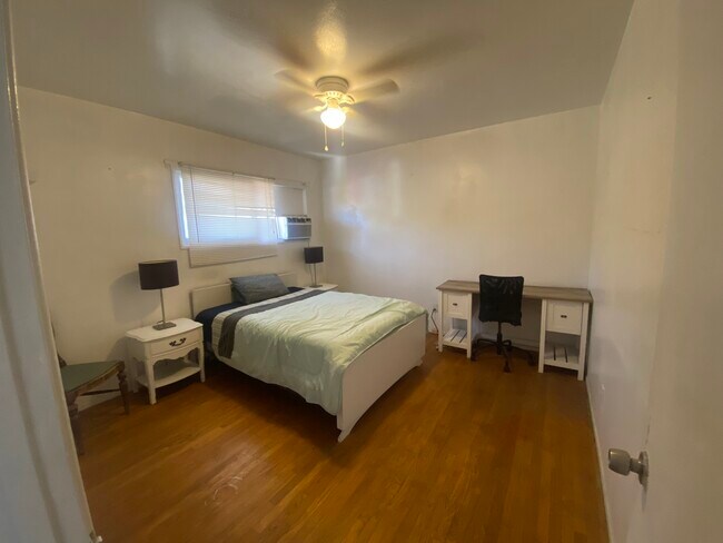 Foto del edificio - 1032 El Paso Dr