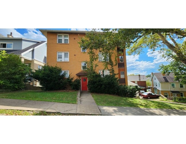 Photo - Alice St Triplex Apartment