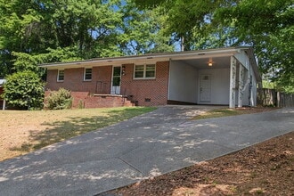 Building Photo - 1023 Old Mill Rd