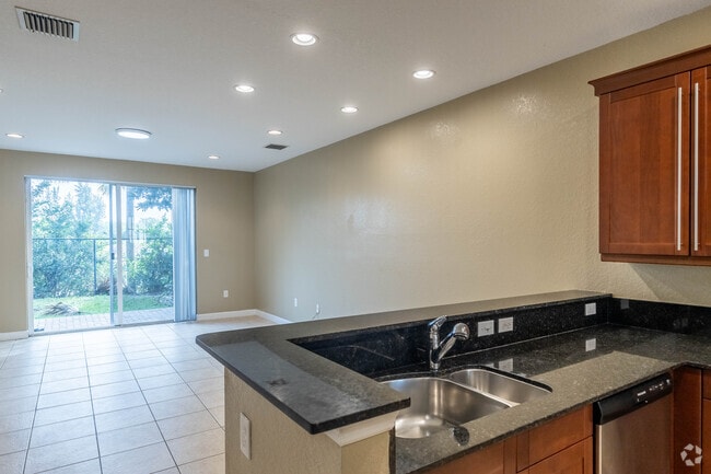 3 BR, 2 1/2 BA - Summer Lake Homes