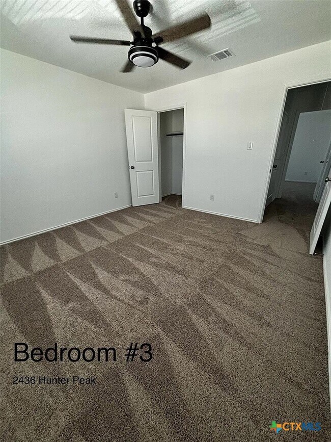 Foto del edificio - 2436 Hunter Peak