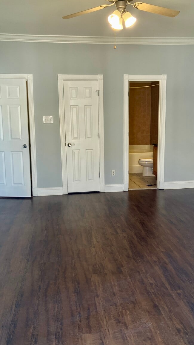 Building Photo - 1332 Tropical Cv