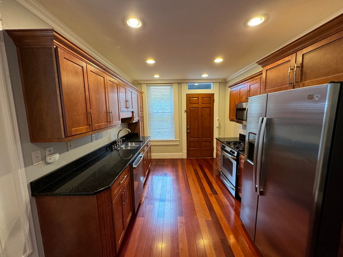 Foto principal - 1233 Bardstown Rd