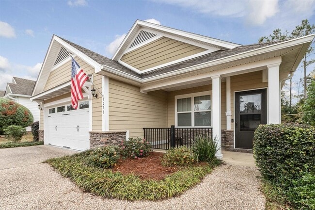 Captivating 3 bedroom house available for rent, wood floors, garage, screened porch renting for $... - Captivating 3 bedroom house available for rent, wood floors, garage, screened porch renting for $...