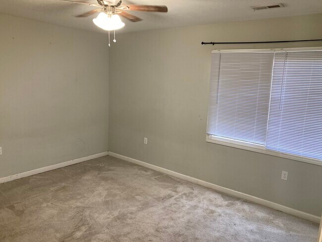 Foto del edificio - 176 Warrior Cir