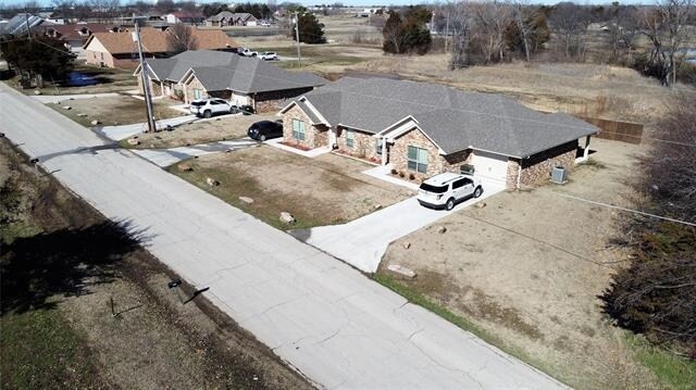 Exterior - 926-928 Williams Dr