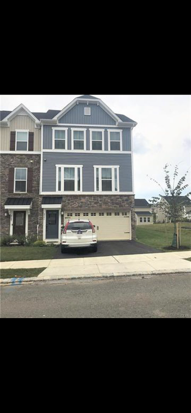 Foto principal - 2191 Cook Dr
