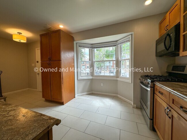 Building Photo - 3bd/2.5ba Townhome in Manassas Available!