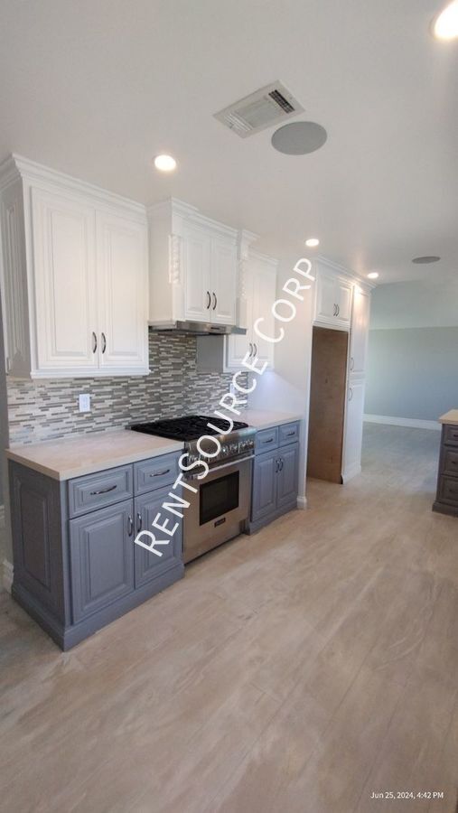Foto del edificio - 3 Bedroom Home For Rent in Palmdale