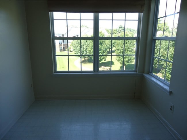 Building Photo - 104 Bayland Dr