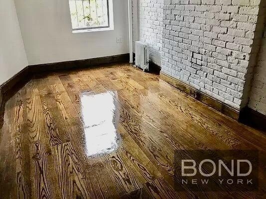 Foto del edificio - 360 W 53rd St