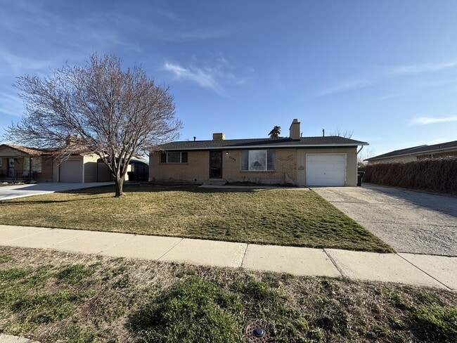 Photo - 4299 W Deno Dr House