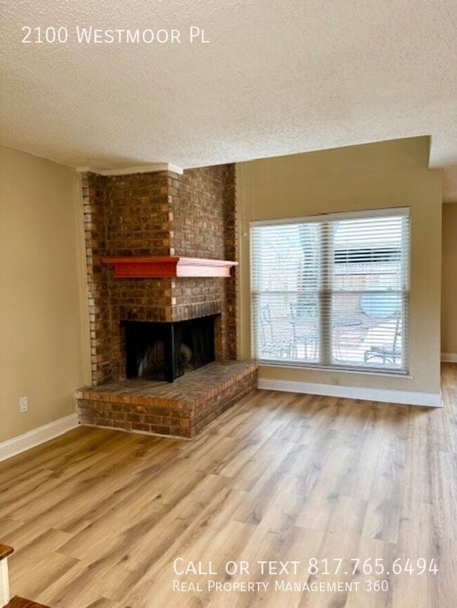 Foto del edificio - Charming Arlington townhome available for ...