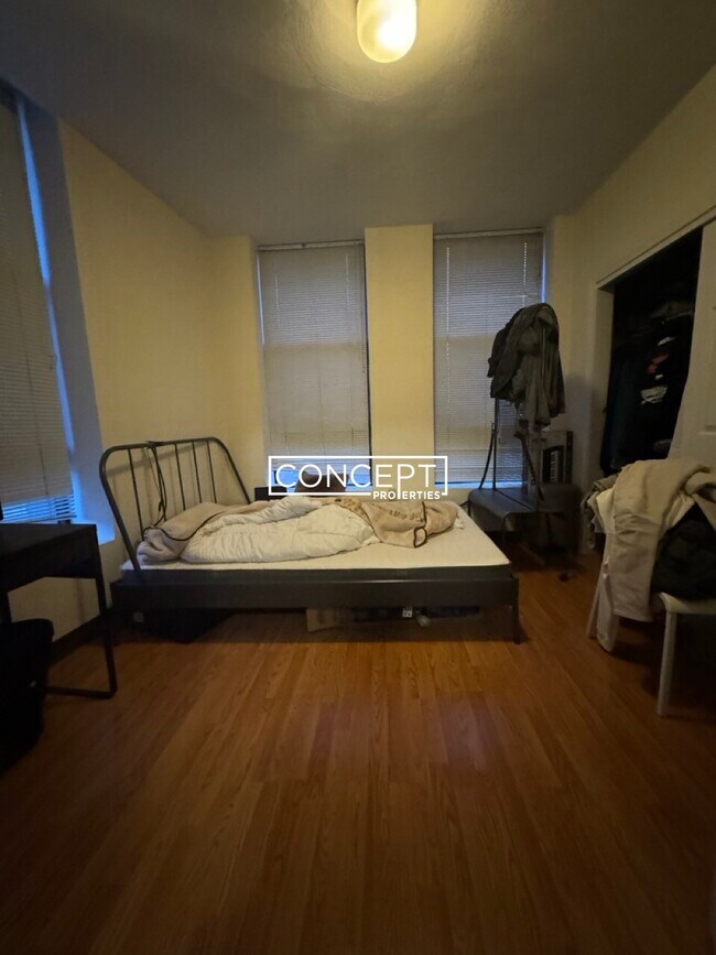 Building Photo - 81 Essex St