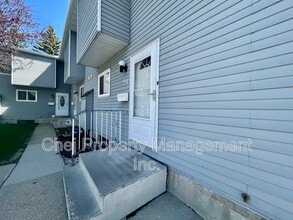 Building Photo - 4403 Riverbend Rd NW