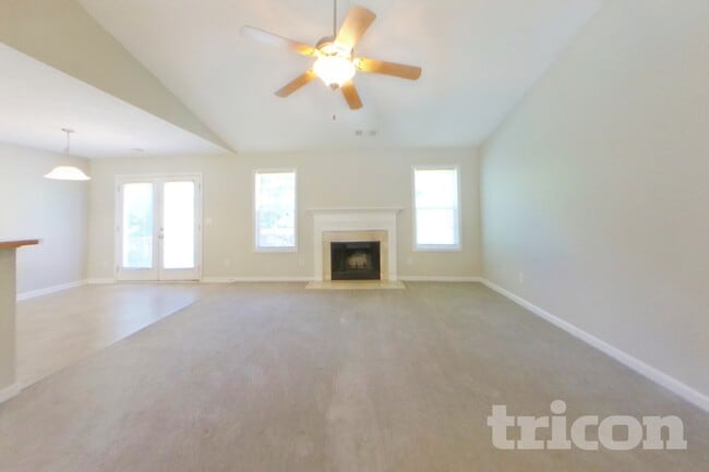 Building Photo - 460 Vinemont Ridge