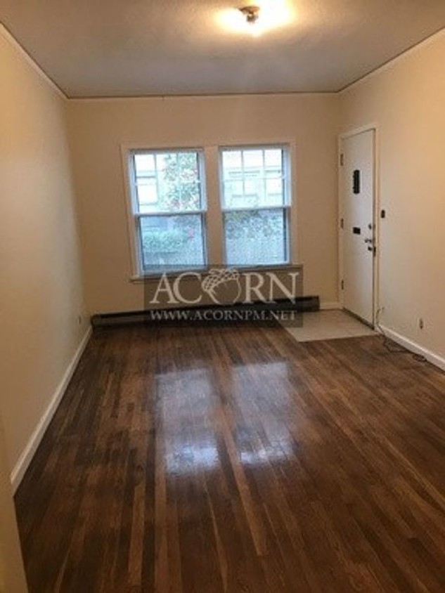 Foto principal - 2046 NW Overton St