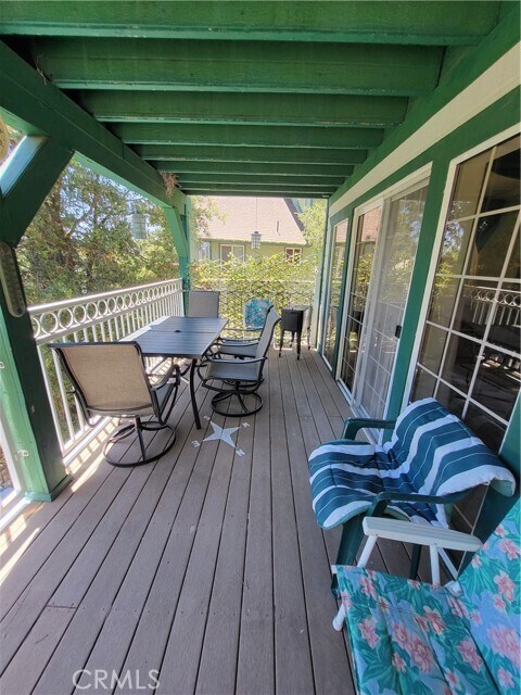 Foto del edificio - 53620 Jeffery Pine Rd
