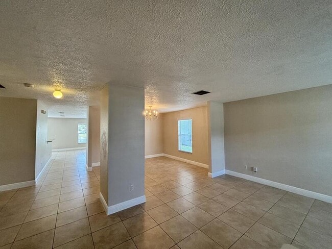 Photo - 15133 Moultrie Pointe Rd House