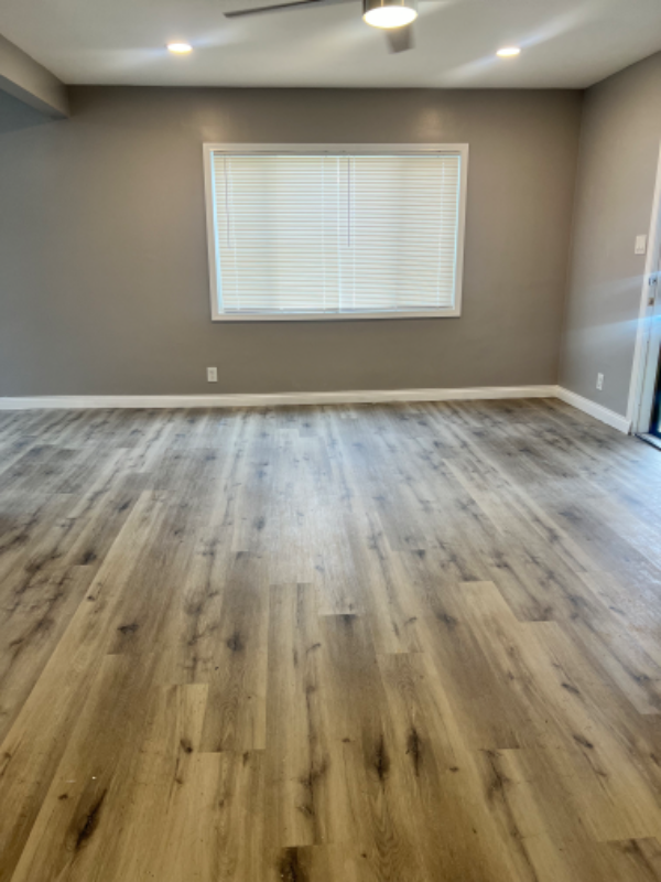 Foto principal - 10100 S Vermont Ave
